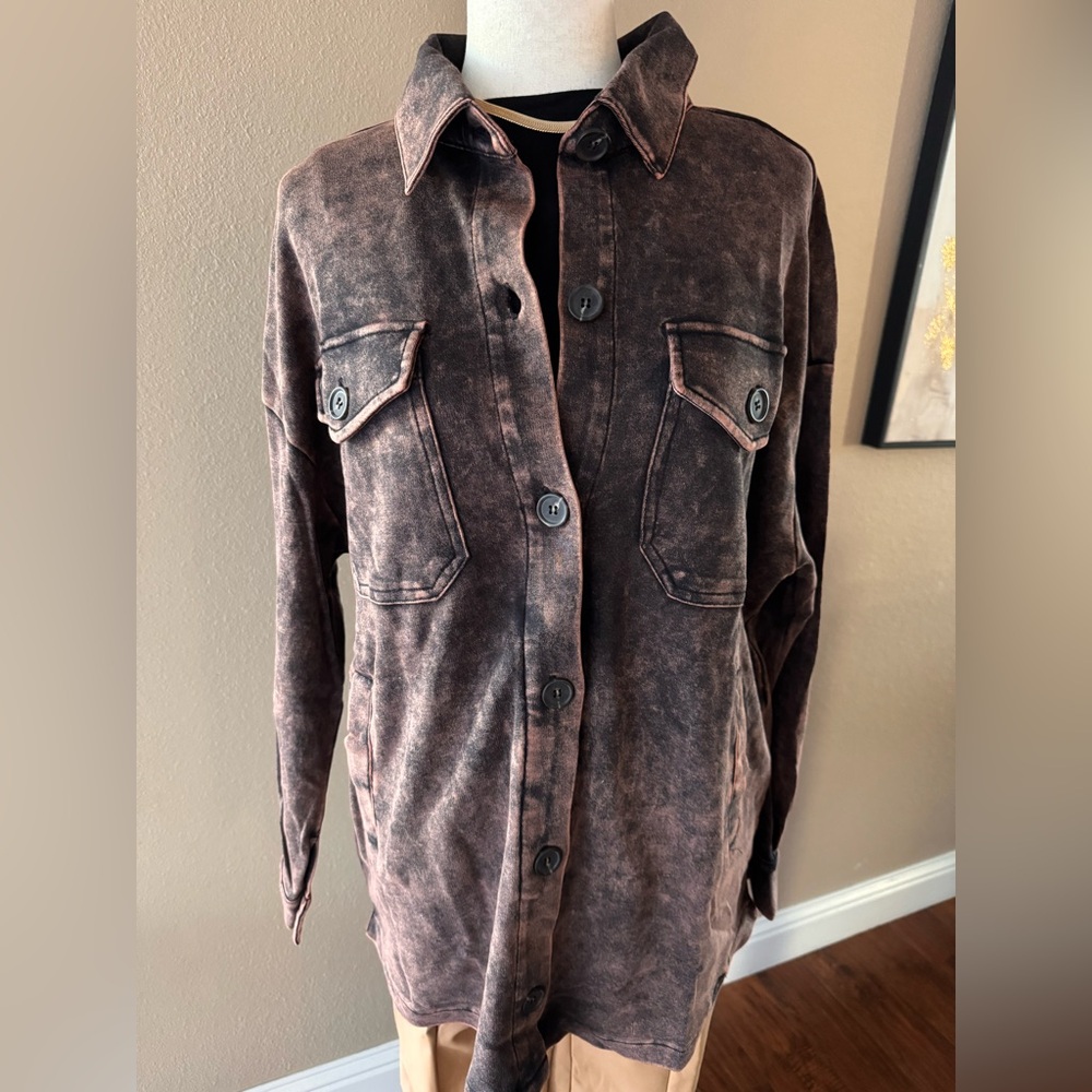 Women's Brown Acid Wash Button Down Shacket - Picture 4 of 7